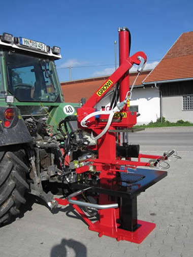 Stehendspalter GROWI - GSW 25 Zapfwellenantrieb mit Dreipunktanbau am Schlepper