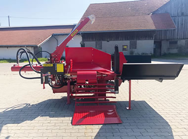 Waagrechtspalter GROWI - GSW 30 Turbo mit Zapfwellenantrieb Dreipunktanbau